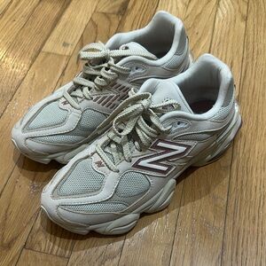 New Balance 9060 Sneakers